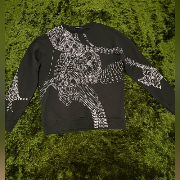 Louis Vuitton logo print Black and White Patterned Long Sleeve crew neck